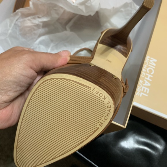 Michael Kors platform strap heels. - Picture 5 of 5